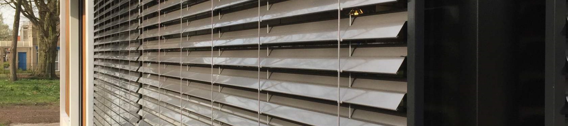 Raambekleding - Buitenjaloezieën